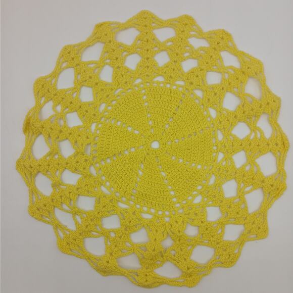 Vintage Handmade Crocheted Doily Kitchen Round Yellow and Blue Doilies Set of 5 - Picture 8 of 11
